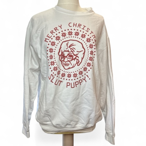 funny Christmas sweater Tops - Festive White Graphic Sweatshirt